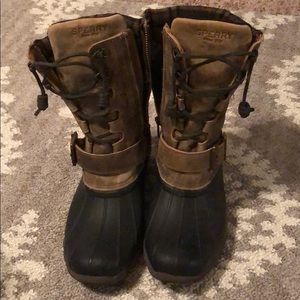Women’s size 8 Sperry boots